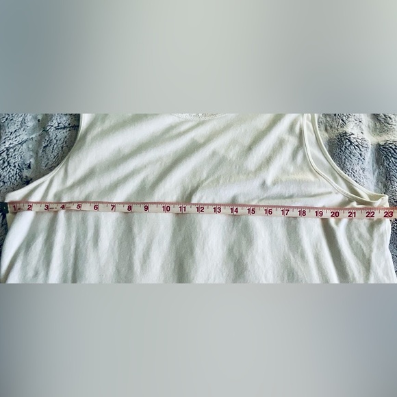 CJ Banks Sleeveless Top - Picture 5 of 6